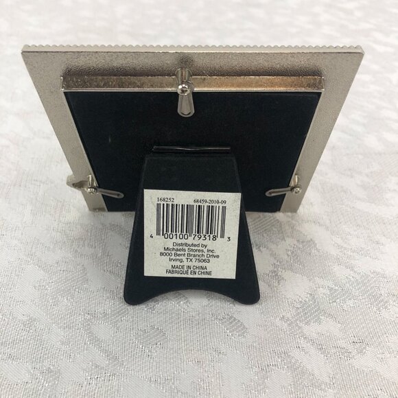 Studio Décor Minis Sleek 3”x3” Photo Frame with Martini Glasses Decoration - Picture 4 of 6